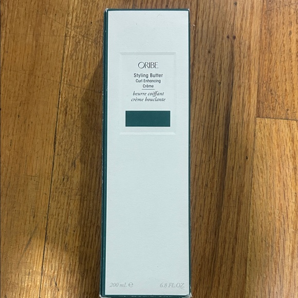 Oribe Styling Butter in White and Teal - Picture 3 of 6